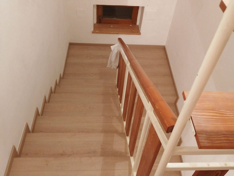 Hotové schodiště pohled ze zhora