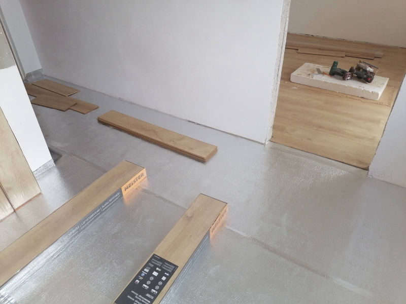 Pokládání podlahy foto před realizací 2